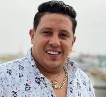 حمو بيكا ينشر صورة ويمنع التعليقات !!